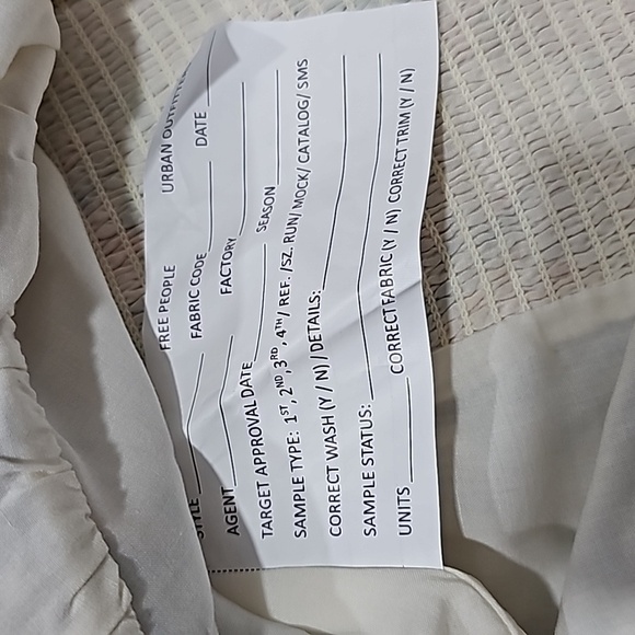 NWOT Anthropologie Asymmetrical Lace A-Line Skirt Small - Chic & Unique Closet E - Picture 13 of 13